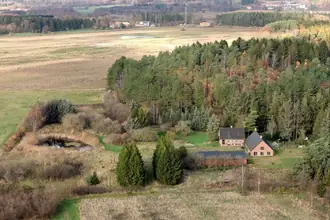 Landejendom på Strædet 8, Tjerrild, 8550 Ryomgård