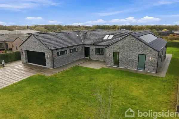 Villa på Ejlif Krogagers Vej 66, 6731 Tjæreborg