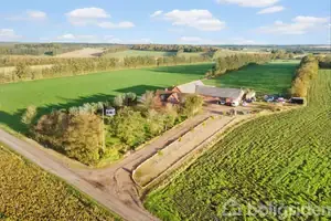 Landejendom på Gammelbyvej 9, 6971 Spjald