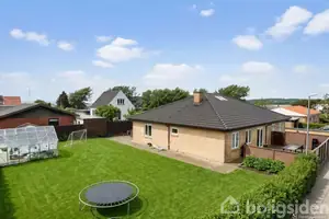 Villa på Færøvej 9, 9670 Løgstør