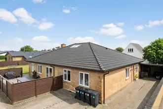 Villa på Færøvej 9, 9670 Løgstør