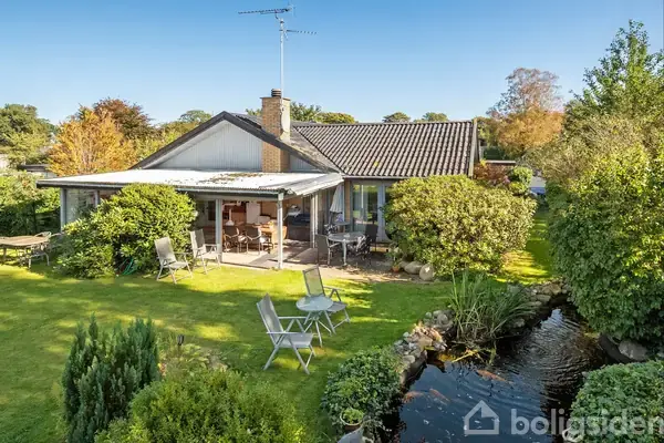 Villa på Slåenvangen 2C, 3120 Dronningmølle