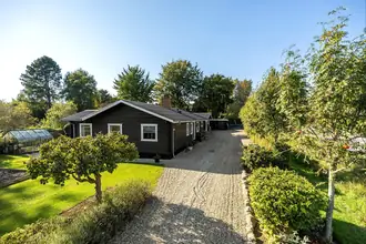 Villa på Holsteinborgvej 232, Bisserup, 4243 Rude