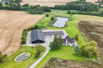Villa på Vædehave 18 (en del) og Vædehave 16, Væde, 5462