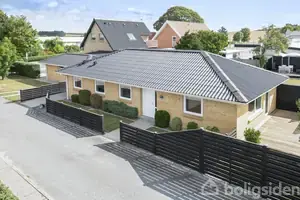 Villa på Hjørringvej 407, 9750 Østervrå