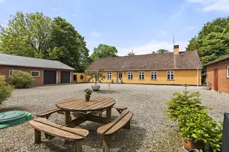 Landejendom på Tolstrupvej 29, Havbyrd, 4100 Ringsted