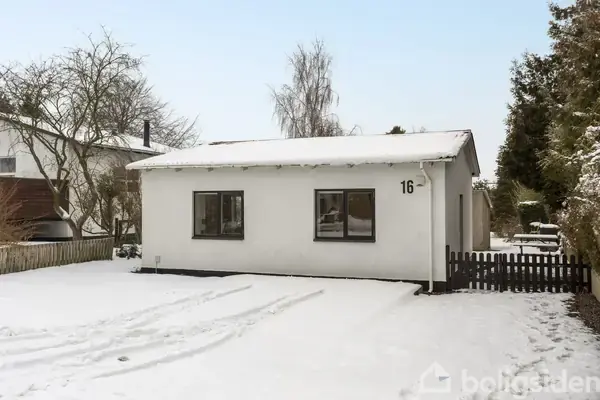 Villa på Strandholtvej 16, 5270 Odense N