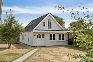 Villa på Stationsvej 8, 9280 Storvorde