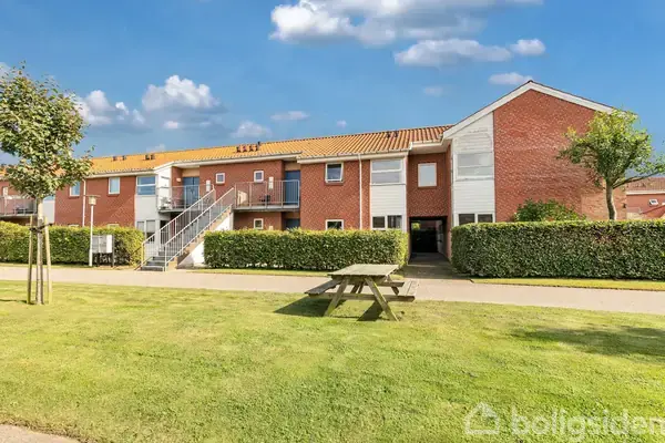 Pæn 70 m2 Andelsbolig i Spangsbjerghaven på 1 sal, med altan.