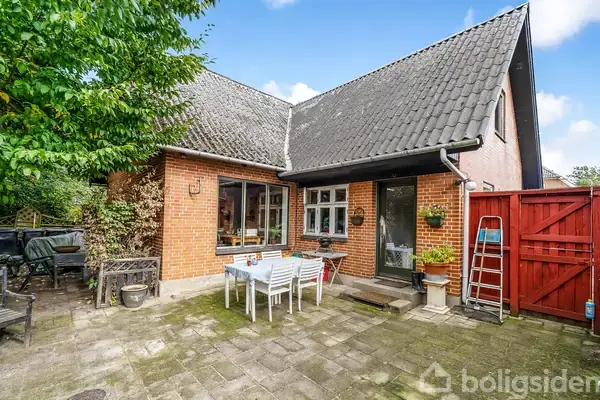 Villa på Næstved Landevej 12, 4250 Fuglebjerg