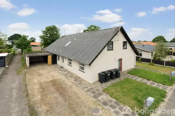 Villa på Søndergårdvej 10, st. th., 7400 Herning