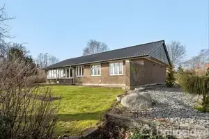Villa på Hasselvej 10, 6971 Spjald
