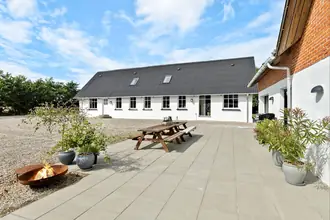 Villa på Hobrovej 7, Løgsted, 9670 Løgstør