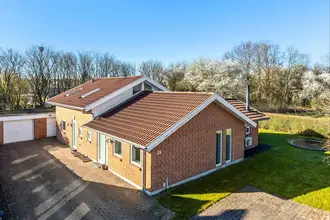 Villa på Niels Bohrs Vej 12, 8920