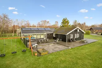 Fritidshus på Sommervej 11, Hou, 9370 Hals