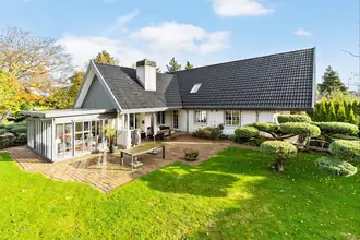 Villa på Hjallesegade 48, Hjallese, 5260 Odense S