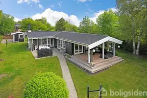 Fritidsbolig på Allikevej 35, 3120 Dronningmølle