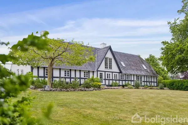 Landejendom på Humlebjergvej 24, 5884 Gudme