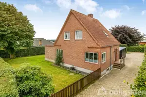 Villa på Vardevej 102, 6880 Tarm