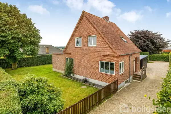 Villa på Vardevej 102, 6880 Tarm