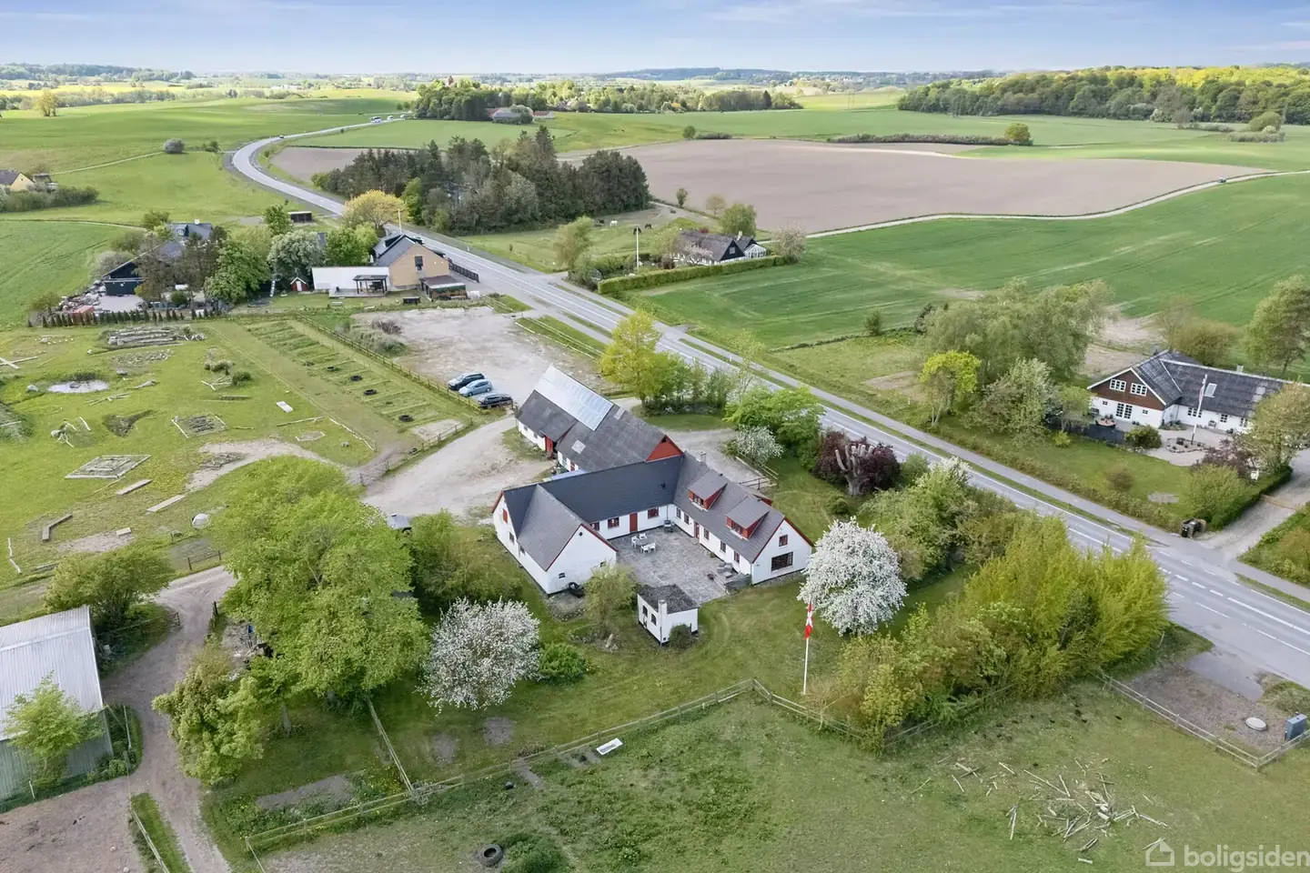 Landejendom på Hvalsøvej 27, 4320 Lejre