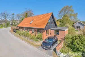 Villa på Ringvej 8, 8680 Ry