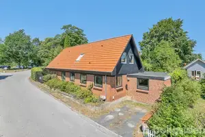 Villa på Ringvej 8, 8680 Ry