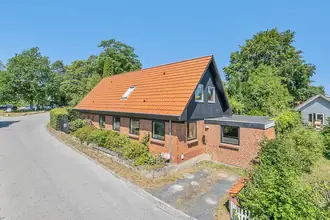 Villa på Ringvej 8, 8680 Ry