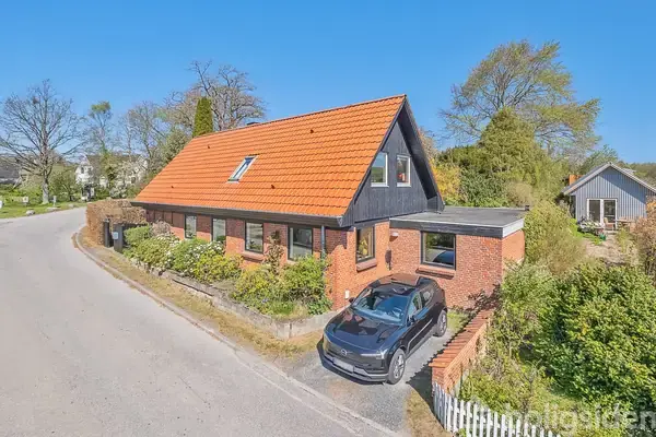 Villa på Ringvej 8, 8680 Ry