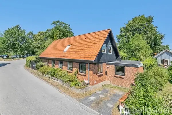 Villa på Ringvej 8, 8680 Ry