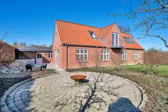 Villa på Guldfaxevej 1, 8800