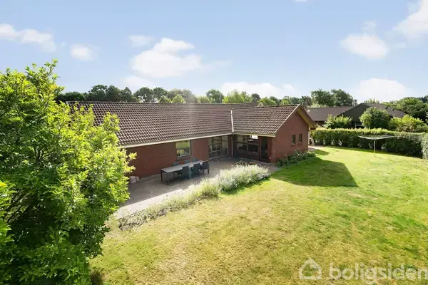 Villa på Gyvelvej 1, 6740 Bramming