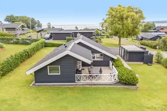 Fritidshus på Solbakken 32, Høll, 7080 Børkop
