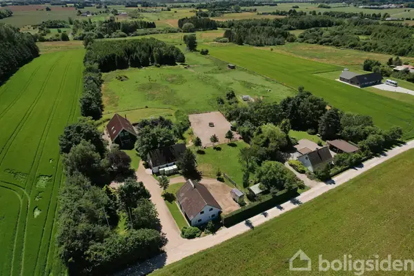 Landejendom på Allindemagle Huse 35, 4100 Ringsted