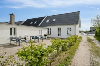 Villa på Hovedgaden 50, 8654 Bryrup
