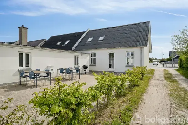 Villa på Hovedgaden 50, 8654 Bryrup