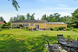 Villa på Bryllevej 2, Bellinge, 5250 Odense SV