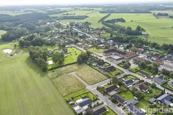 Helårsgrund på Kløvermarken 6, 8765 Klovborg