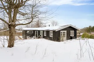 Fritidshus på Rørsangervej 25, Langesø, 3080 Tikøb