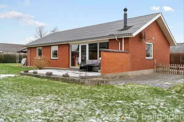 Villa på Th Jensens Vej 10, 8723 Løsning