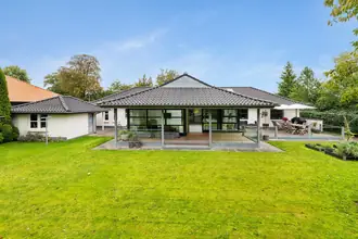 Villa på Dyrupgårds Allé 119, Dyrup, 5250 Odense SV