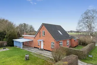 Villa på Tillitse Kirkevej 3, 4983 Dannemare