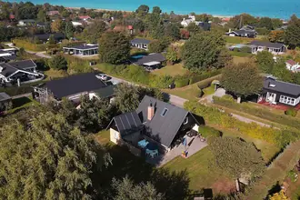 Fritidshus på Hasselvænget 10, Dyngby Strand, 8300 Odder