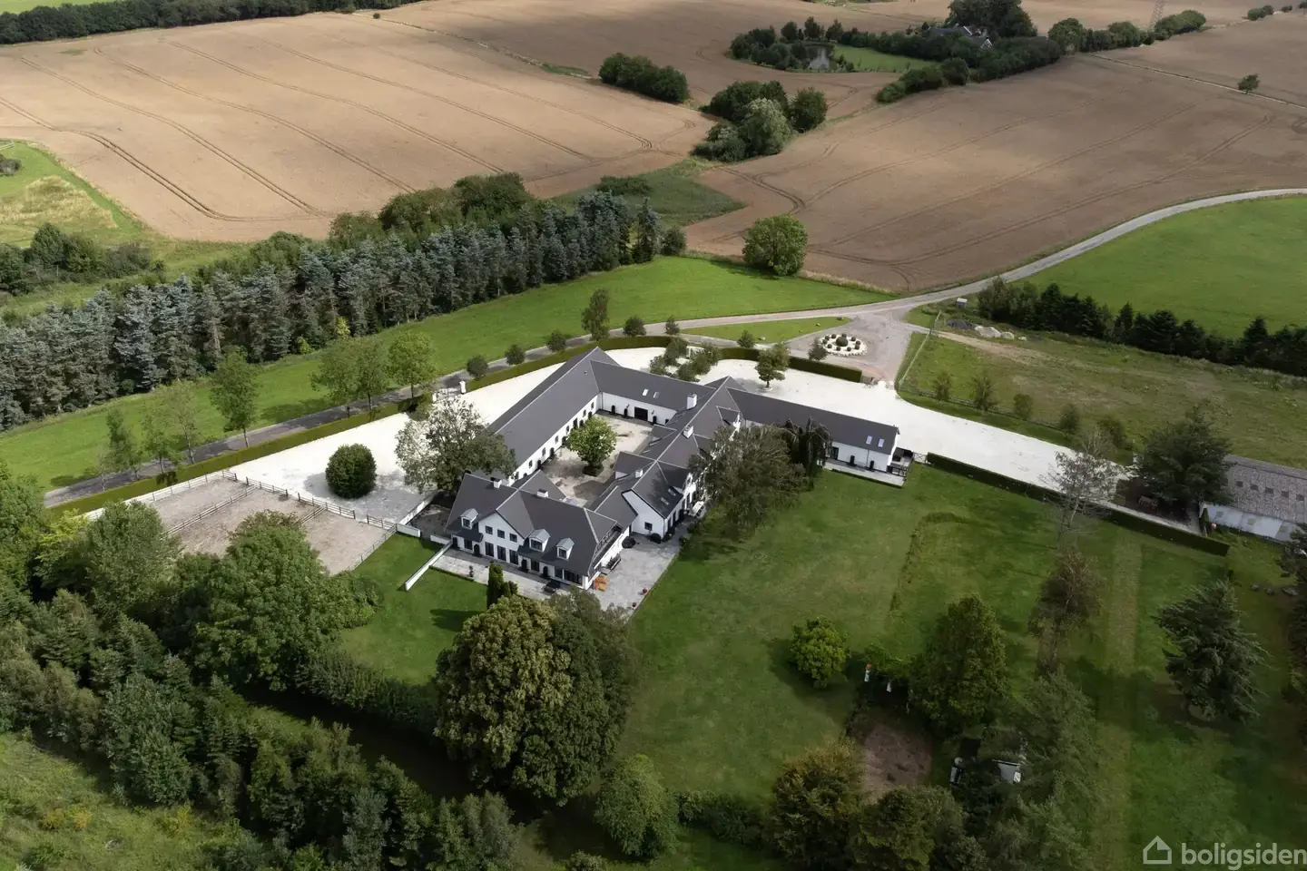 Landejendom på Oldvejen 2, 3480 Fredensborg