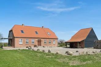 Landejendom på Fiskerhusvej 13, 8660 Skanderborg