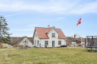 Landejendom på Lystrupvej 6, 3540 Lynge