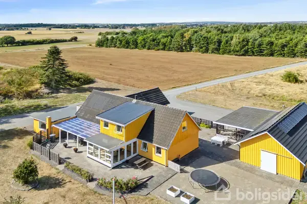 Villa på Søndre Landevej 204, 3720 Aakirkeby