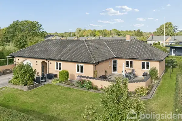Villa på K L Knudsensvej 45, 8550 Ryomgård