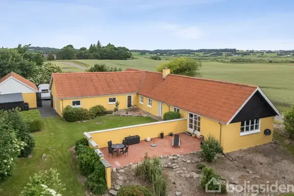 Villa på Sørupvej 236, 9830 Tårs