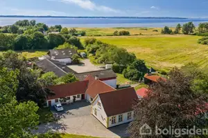 Landejendom på Græse Strandvej 68, 3600 Frederikssund